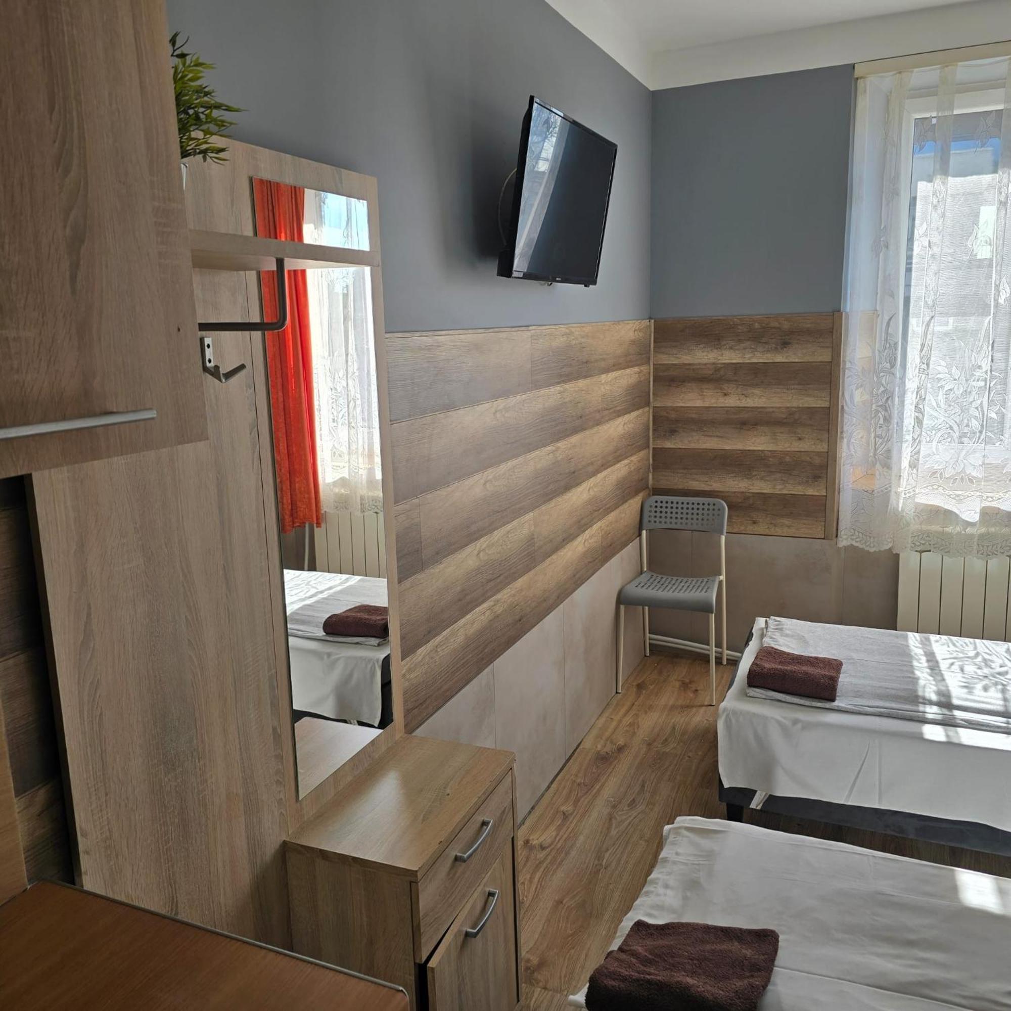 Pokoje Goscinne Polo Częstochowa Exterior foto