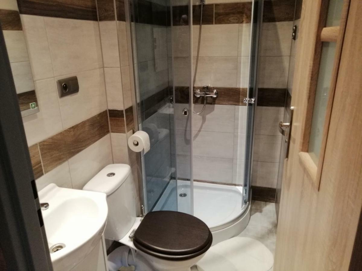 Pokoje Goscinne Polo Częstochowa Exterior foto
